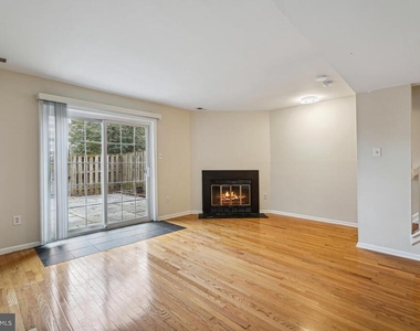 5407 Grove Ridge Way - Photo Thumbnail 21