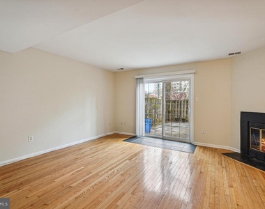 5407 Grove Ridge Way - Photo Thumbnail 20