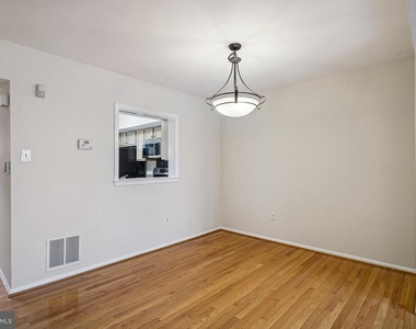 5407 Grove Ridge Way - Photo Thumbnail 13