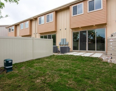102 Conservation Rd - Photo Thumbnail 3