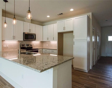 102 Conservation Rd - Photo Thumbnail 18