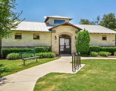 2202 Ezra Ct - Photo Thumbnail 19