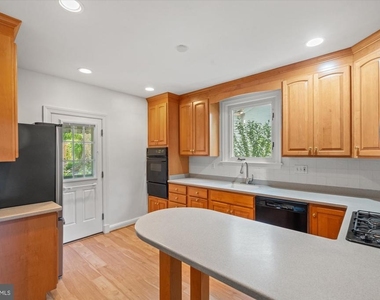 7014 Beechwood Drive - Photo Thumbnail 3