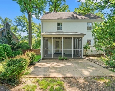 7014 Beechwood Drive - Photo Thumbnail 22