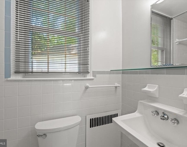7014 Beechwood Drive - Photo Thumbnail 8