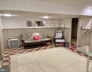8507 Leonard Drive - Photo Thumbnail 3