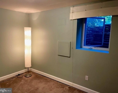 8507 Leonard Drive - Photo Thumbnail 6
