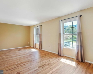 11322 Baritone Court - Photo Thumbnail 3