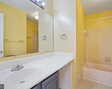 11322 Baritone Court - Photo Thumbnail 18
