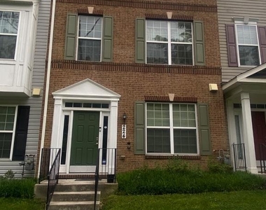 224 Ironwood Manor Drive - Photo Thumbnail 2