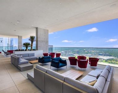 301 West Ave - Photo Thumbnail 15