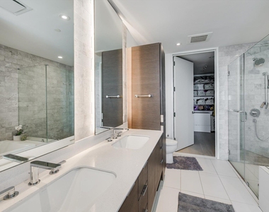 301 West Ave - Photo Thumbnail 6