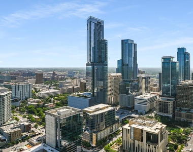 301 West Ave - Photo Thumbnail 11