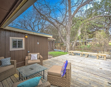 5304 Bedford St - Photo Thumbnail 23