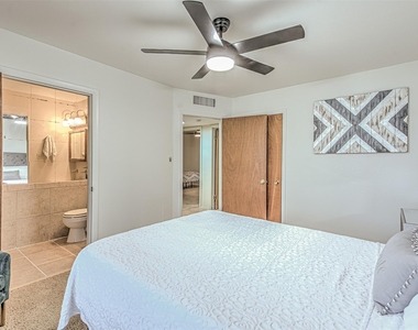 5304 Bedford St - Photo Thumbnail 16