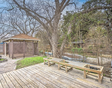 5304 Bedford St - Photo Thumbnail 25