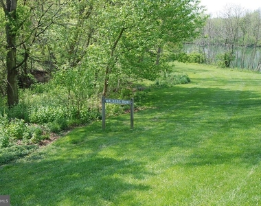 18722 Walkers Choice Road - Photo Thumbnail 24