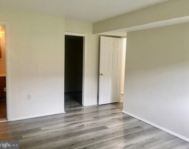 18730 Walkers Choice Road - Photo Thumbnail 25