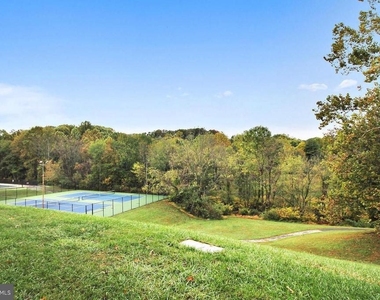 18730 Walkers Choice Road - Photo Thumbnail 10