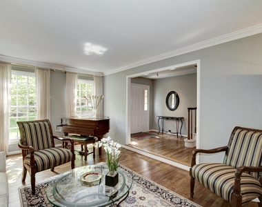 13 Avalon Court - Photo Thumbnail 8