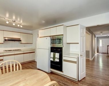 13 Avalon Court - Photo Thumbnail 12