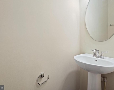 11675 Emerald Green Drive - Photo Thumbnail 12