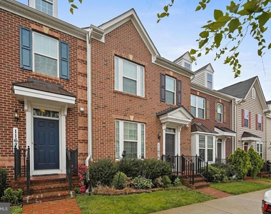11675 Emerald Green Drive - Photo Thumbnail 31