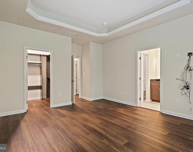 11675 Emerald Green Drive - Photo Thumbnail 15
