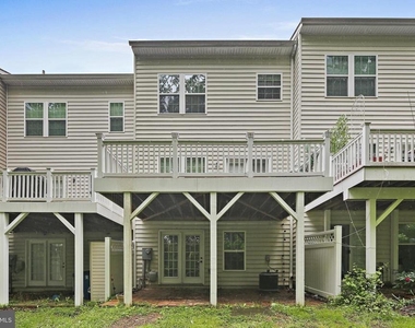 11675 Emerald Green Drive - Photo Thumbnail 29