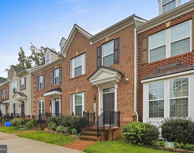 11675 Emerald Green Drive - Photo Thumbnail 32