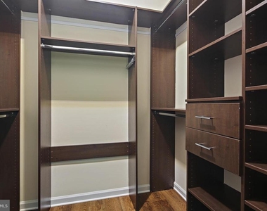 11675 Emerald Green Drive - Photo Thumbnail 18
