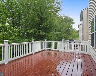11675 Emerald Green Drive - Photo Thumbnail 25