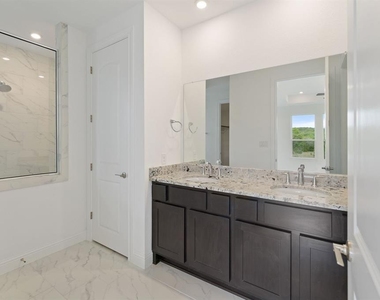 1045 Villa Rialto Vw - Photo Thumbnail 16