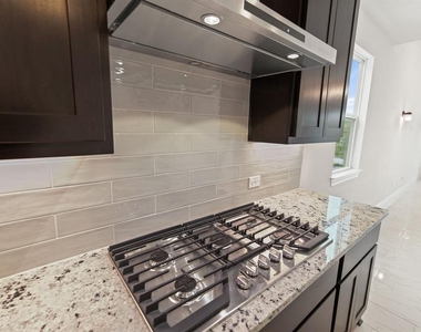 1045 Villa Rialto Vw - Photo Thumbnail 11