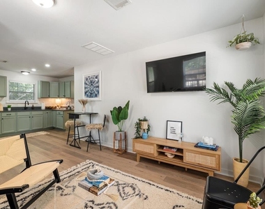 2109 Brackenridge St - Photo Thumbnail 25