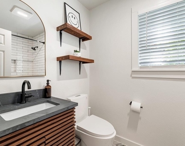 2109 Brackenridge St - Photo Thumbnail 30