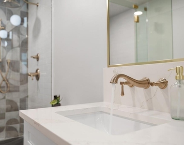 2109 Brackenridge St - Photo Thumbnail 19