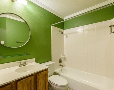 14616 Springs Edge Dr - Photo Thumbnail 21