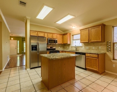 14616 Springs Edge Dr - Photo Thumbnail 7