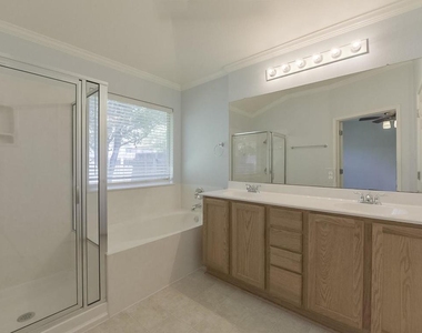 14616 Springs Edge Dr - Photo Thumbnail 16