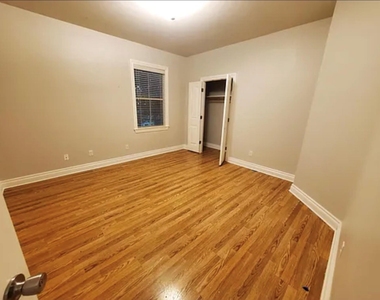203 E Pecan St - Photo Thumbnail 9