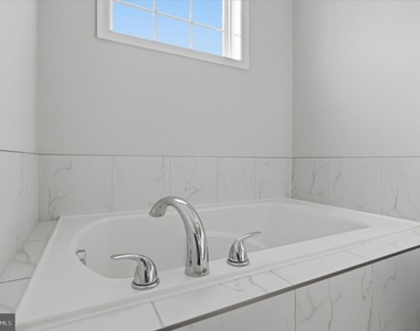 5818 Imperial Drive - Photo Thumbnail 19