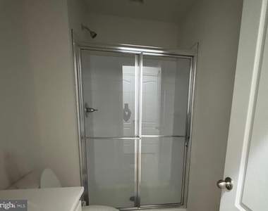 5818 Imperial Drive - Photo Thumbnail 37