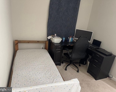 5818 Imperial Drive - Photo Thumbnail 11