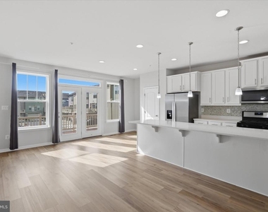 5818 Imperial Drive - Photo Thumbnail 13