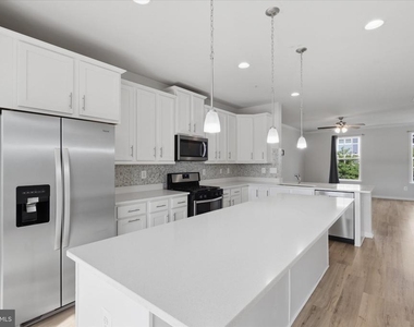 5818 Imperial Drive - Photo Thumbnail 10