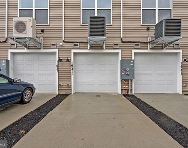 1631 Blacksmith Way - Photo Thumbnail 37