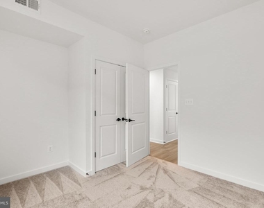 1631 Blacksmith Way - Photo Thumbnail 30