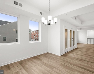 1631 Blacksmith Way - Photo Thumbnail 18