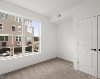 1631 Blacksmith Way - Photo Thumbnail 29